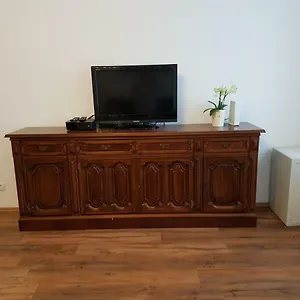 Апартаменты Excellent 2 Bed 12 Mins From Center, Вена